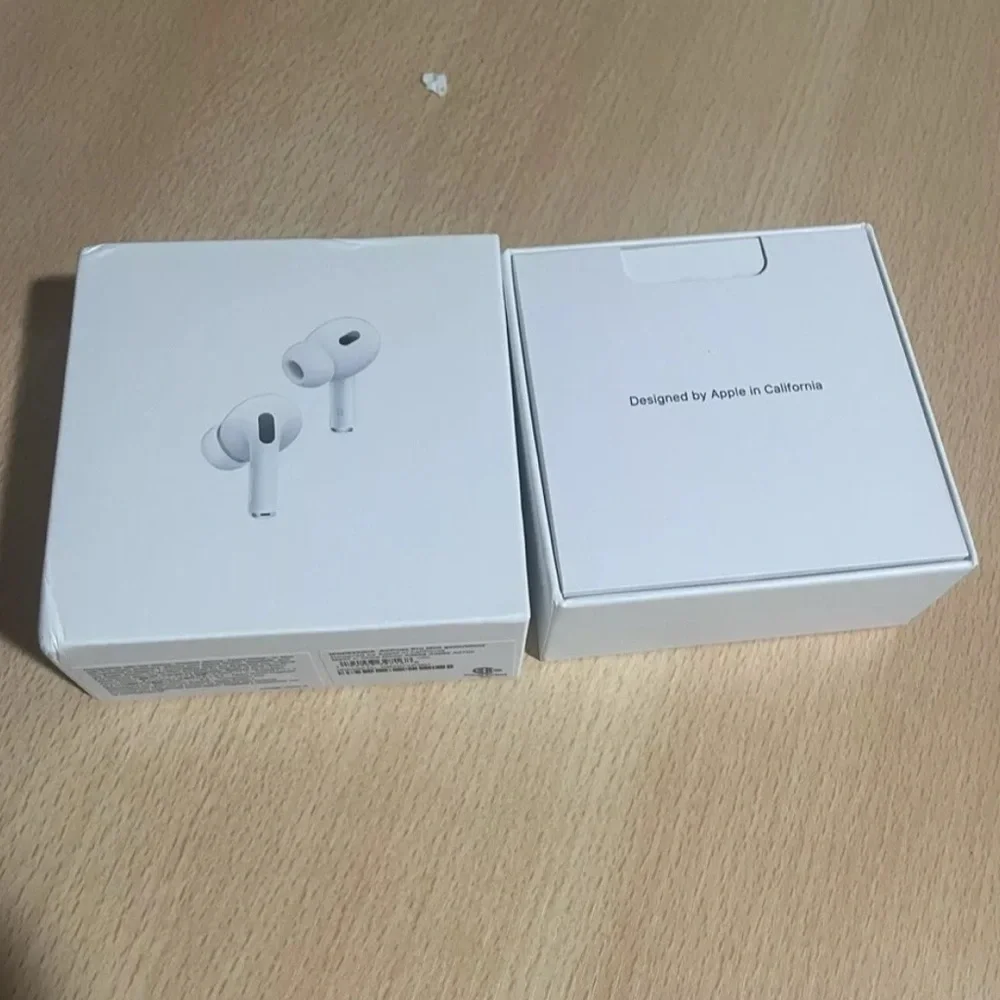 Apple AirPods Pro gen 2 with Accessories
